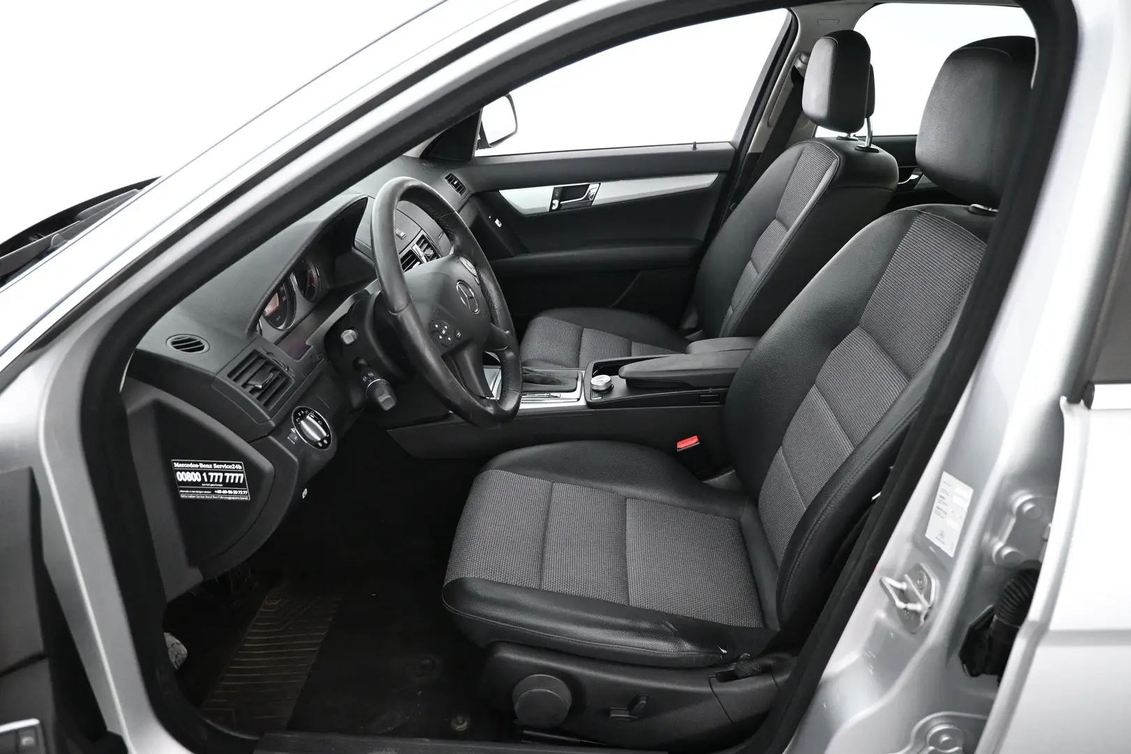 Car Image - sQucPQB42NiRSzhr1iV8R