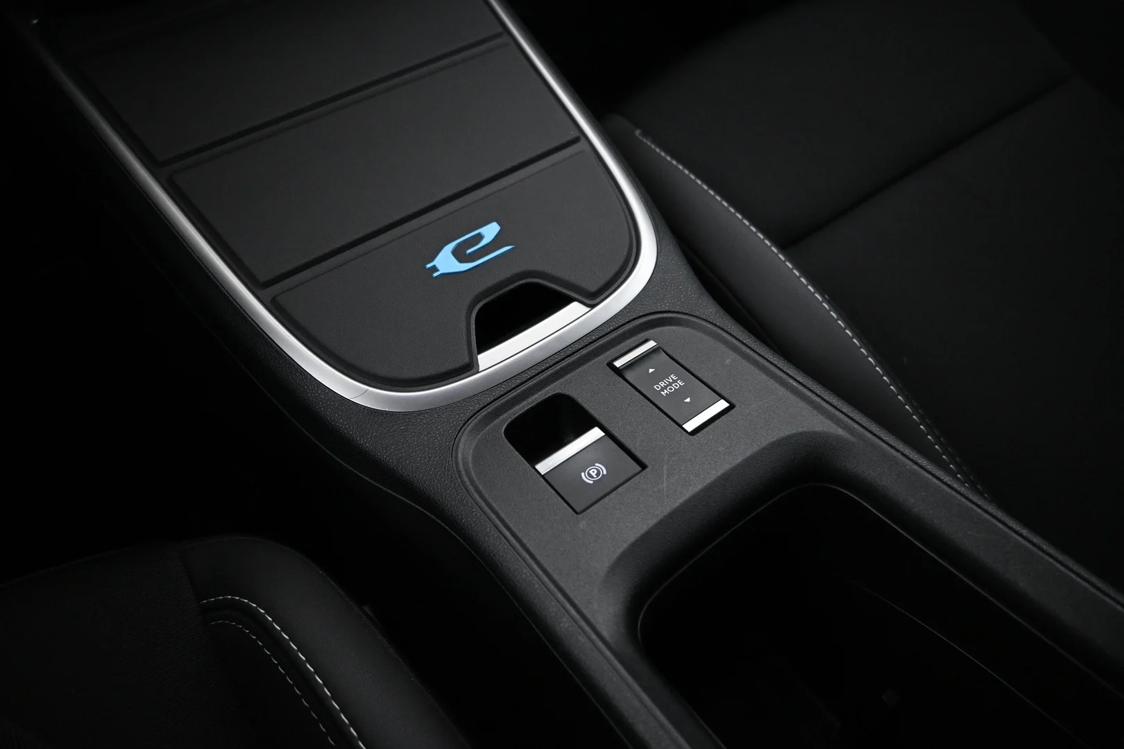 Car Image - 3I2Ssmo14XGB8muzFJsOdv