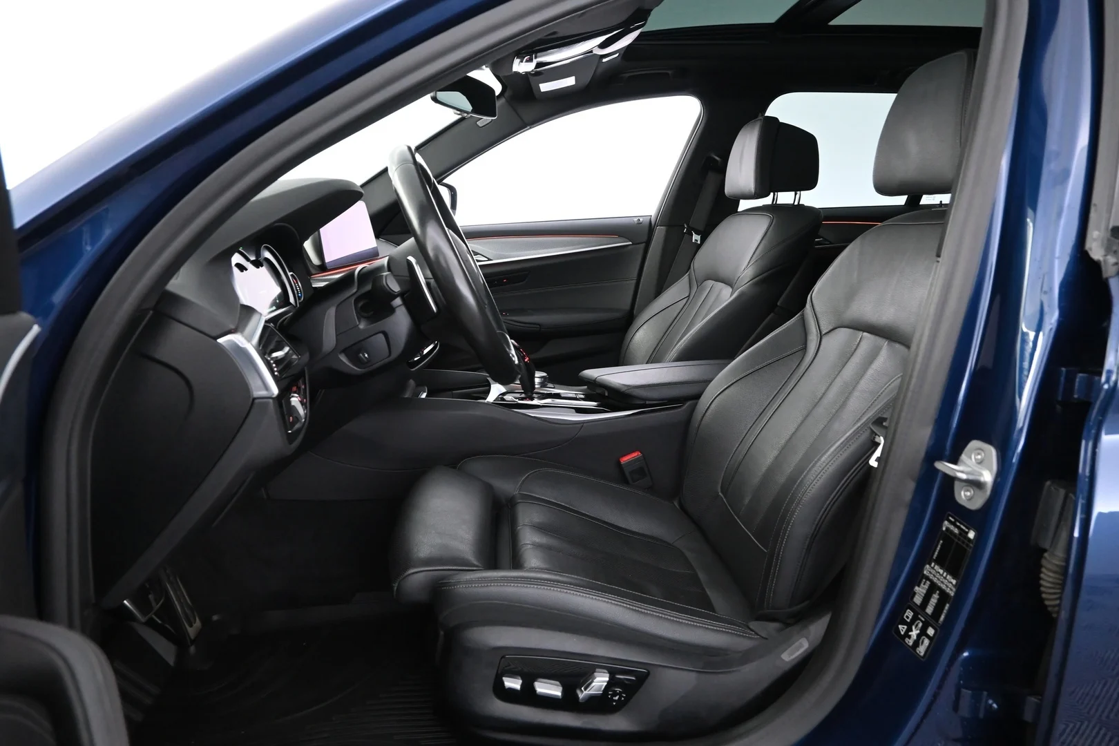 Car Image - an2voZWe11tosbg275H3u