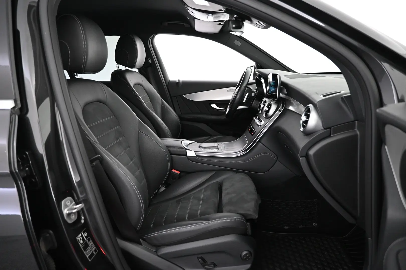 Car Image - I6WWHlFLIzLl0N44DReBl