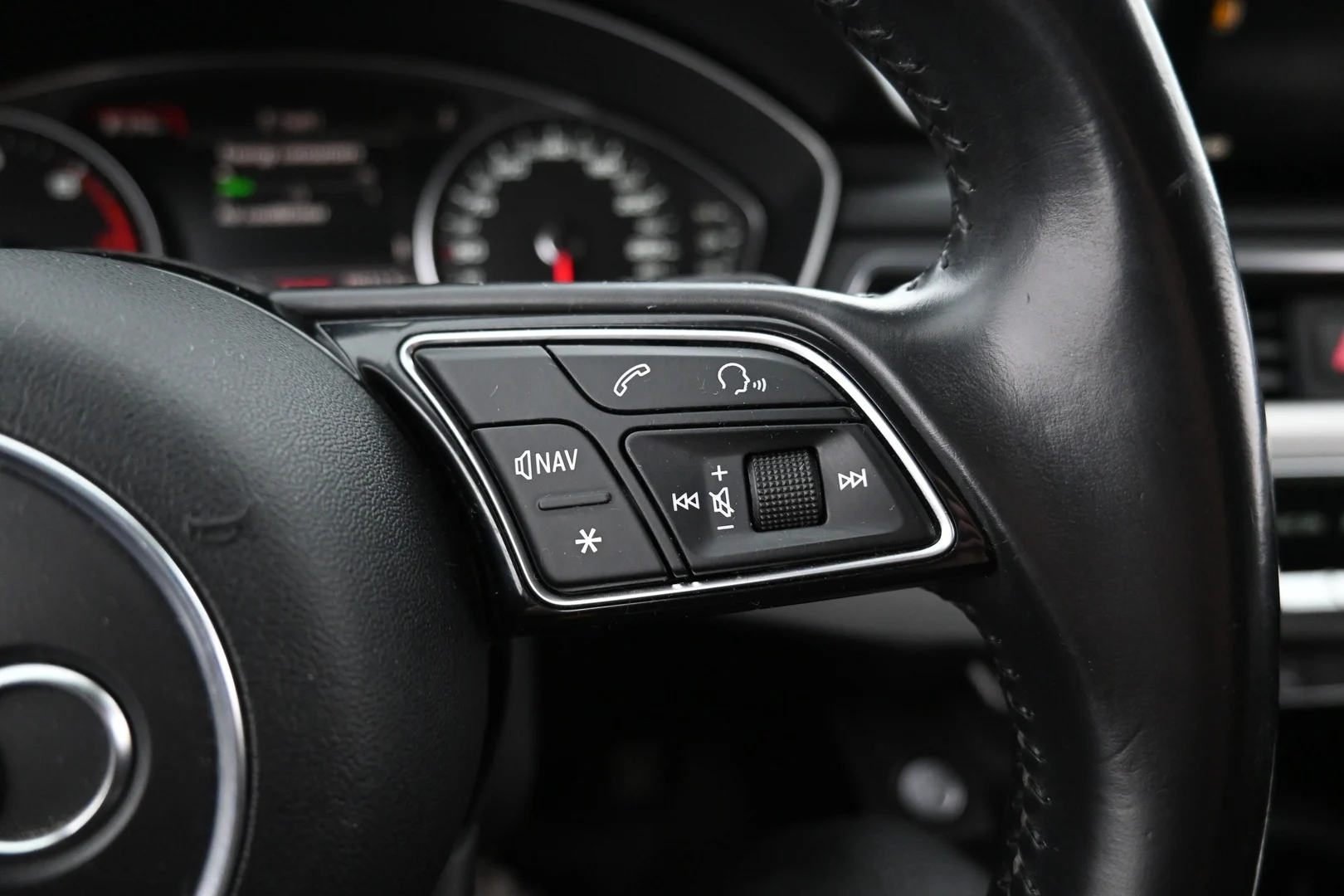 Car Image - 2AuZCckpBUn40JAX9RNe4K