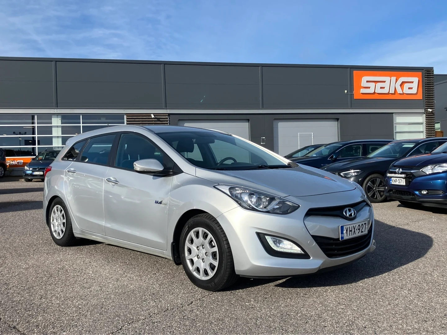 Car Image - 2bd51FV8ZQx4RVl2JWbguW
