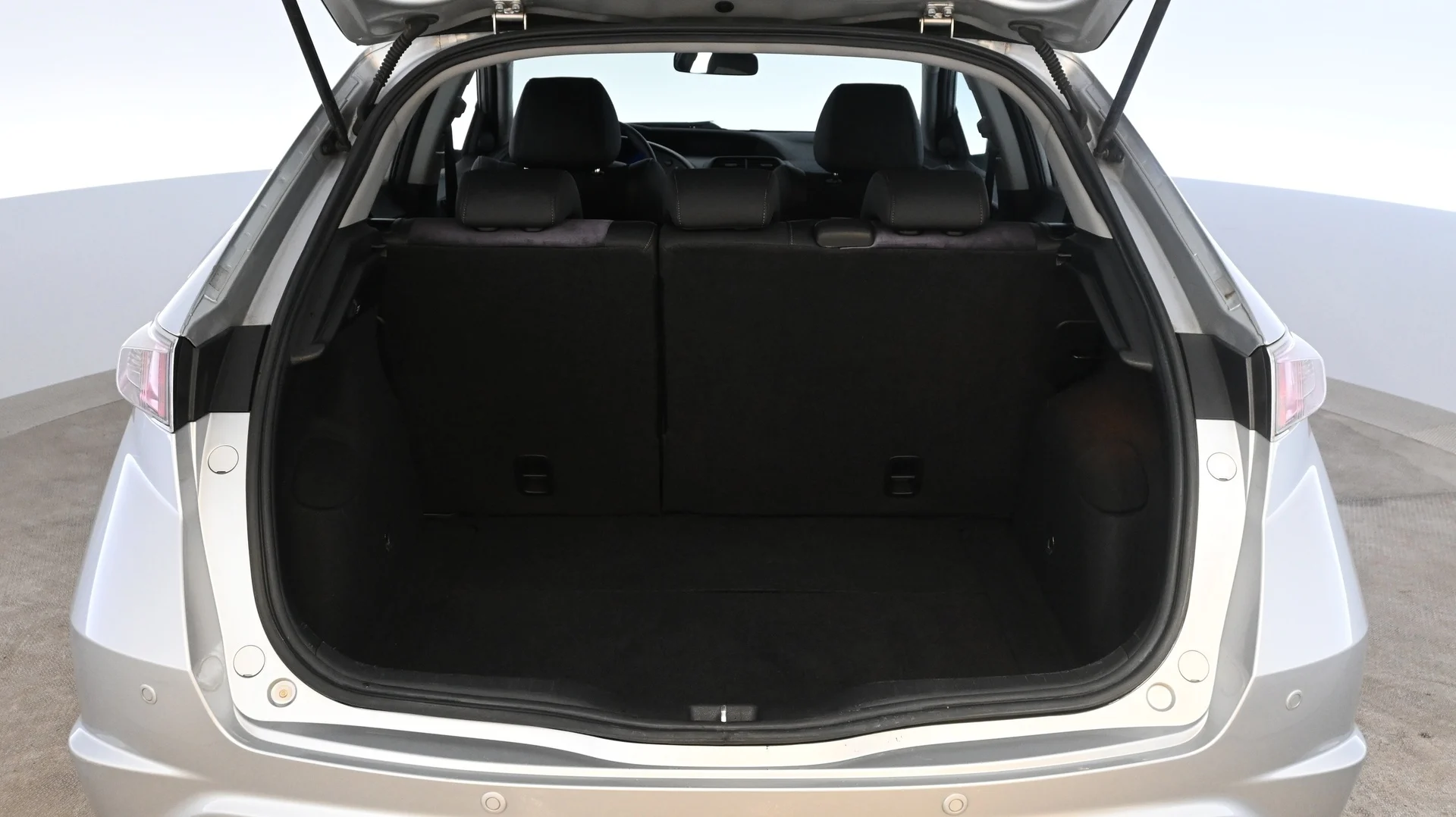 Car Image - 4YZOXujWZfhdIHuhZRbIfs