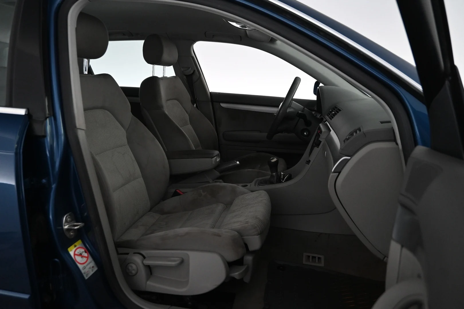 Car Image - 63vyIpfGKLKyzKUb1Umx9k