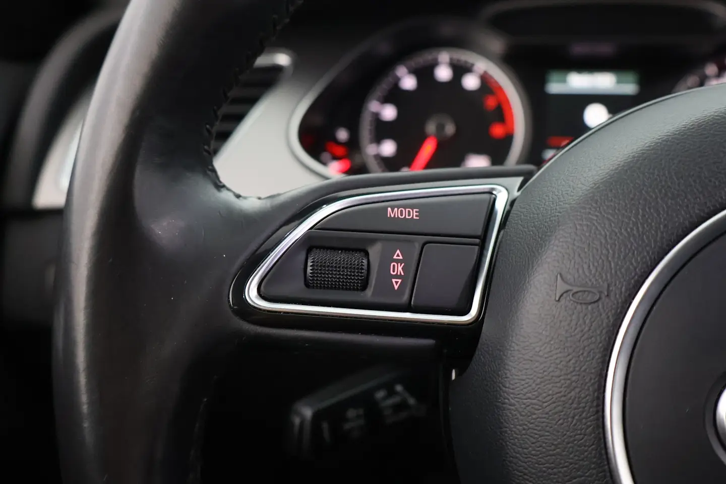Car Image - 7HzJIOJfSh5kYWFG3XE5Kp