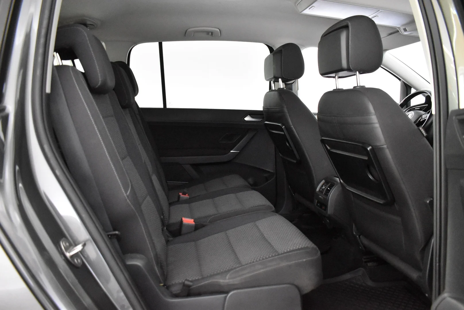 Car Image - 1qUOrRxXX27y2IY8WQXd3q