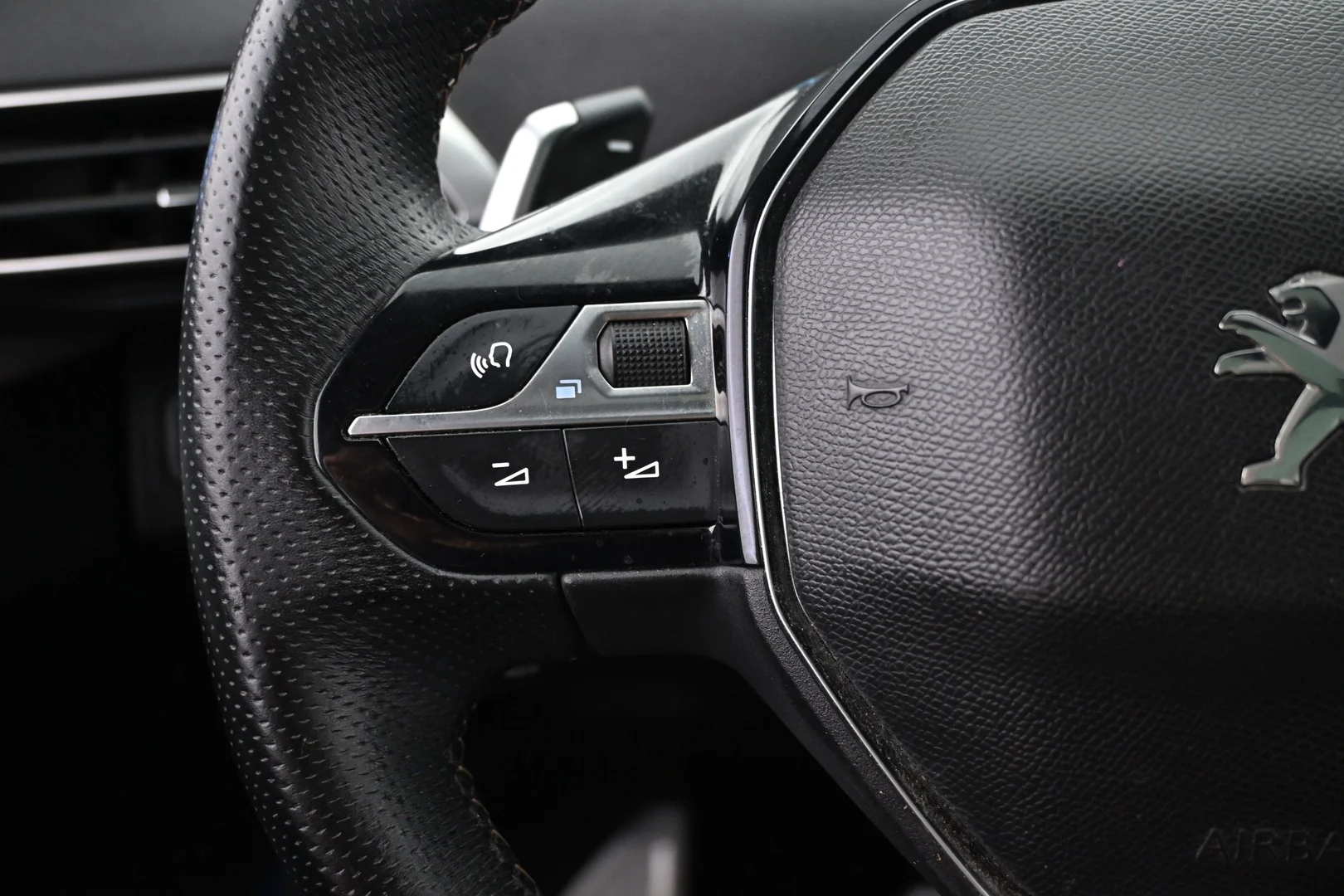 Car Image - FuvclooBABU0Oz1kSAIvw