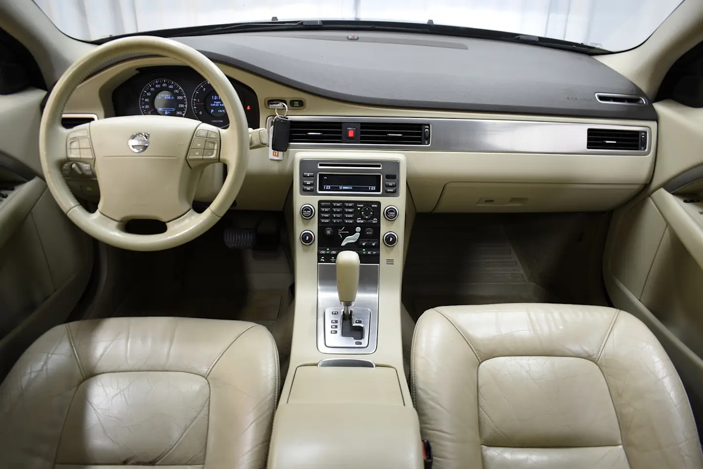 Car Image - 6YtKhCHqI5rcnhtMREfW6X