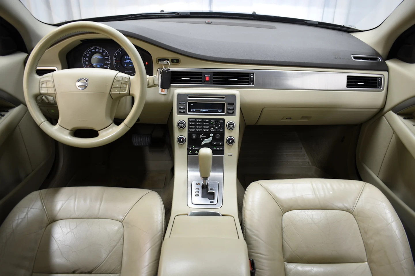 Car Image - 6YtKhCHqI5rcnhtMREfW6X