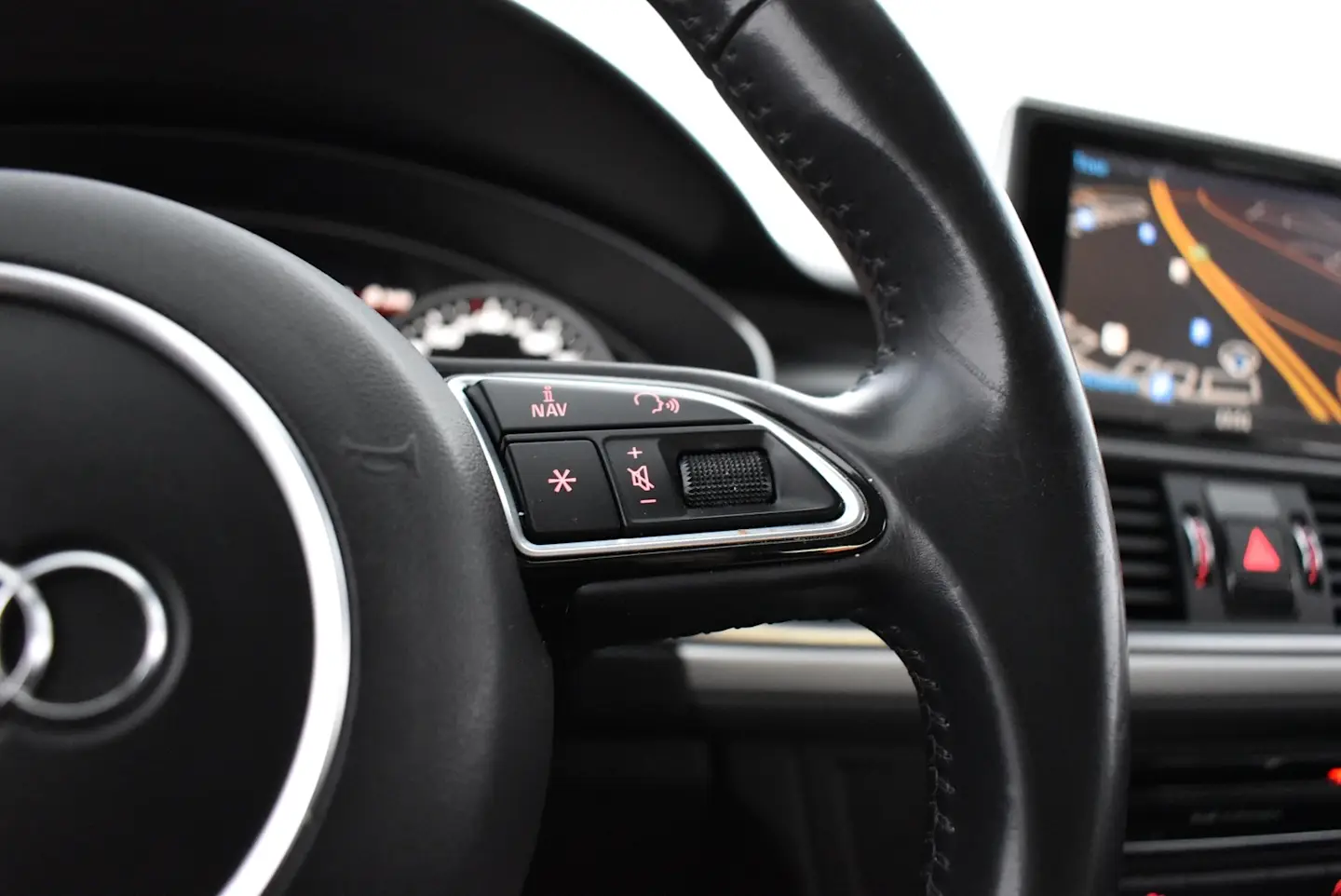 Car Image - 6X2cgM4Edlpp4tOanv3s17