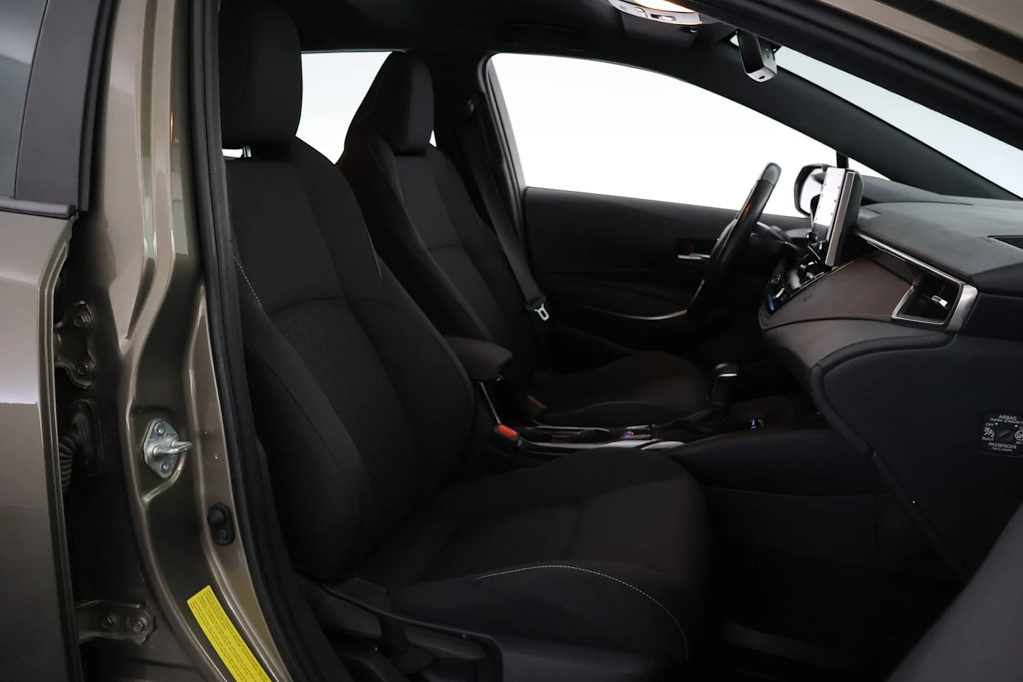 Car Image - kVMjJlJZITkHAUBGM6Hdf