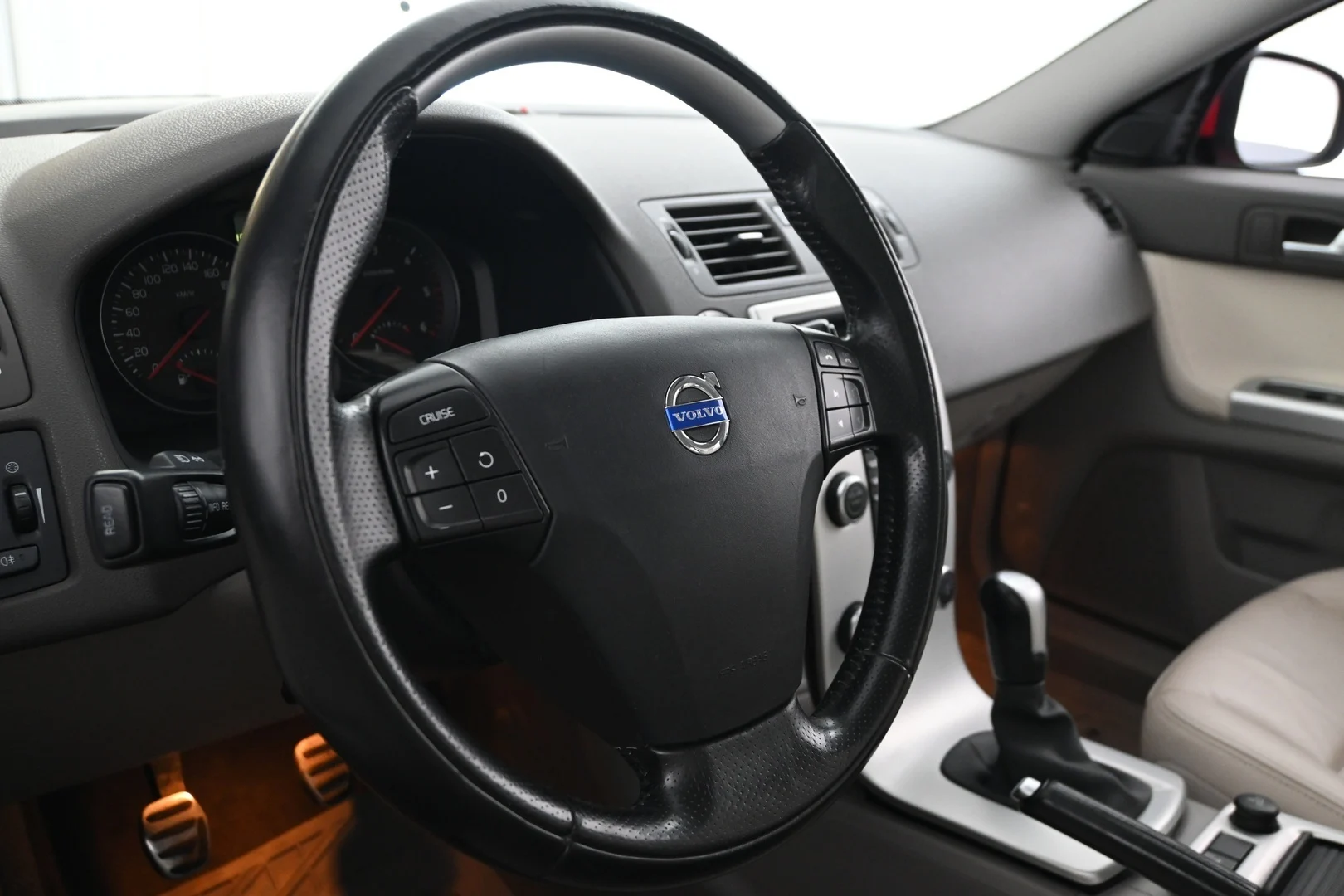 Car Image - 7yEBBsAn9xLfgFffKr8yLI