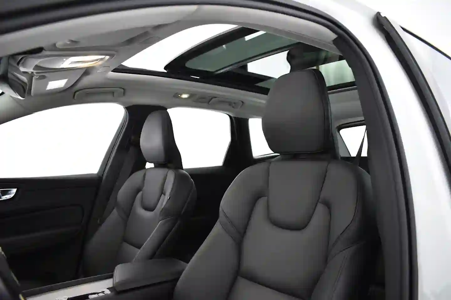 Car Image - 79rHmBjxjFkDAh9uuMyhrk