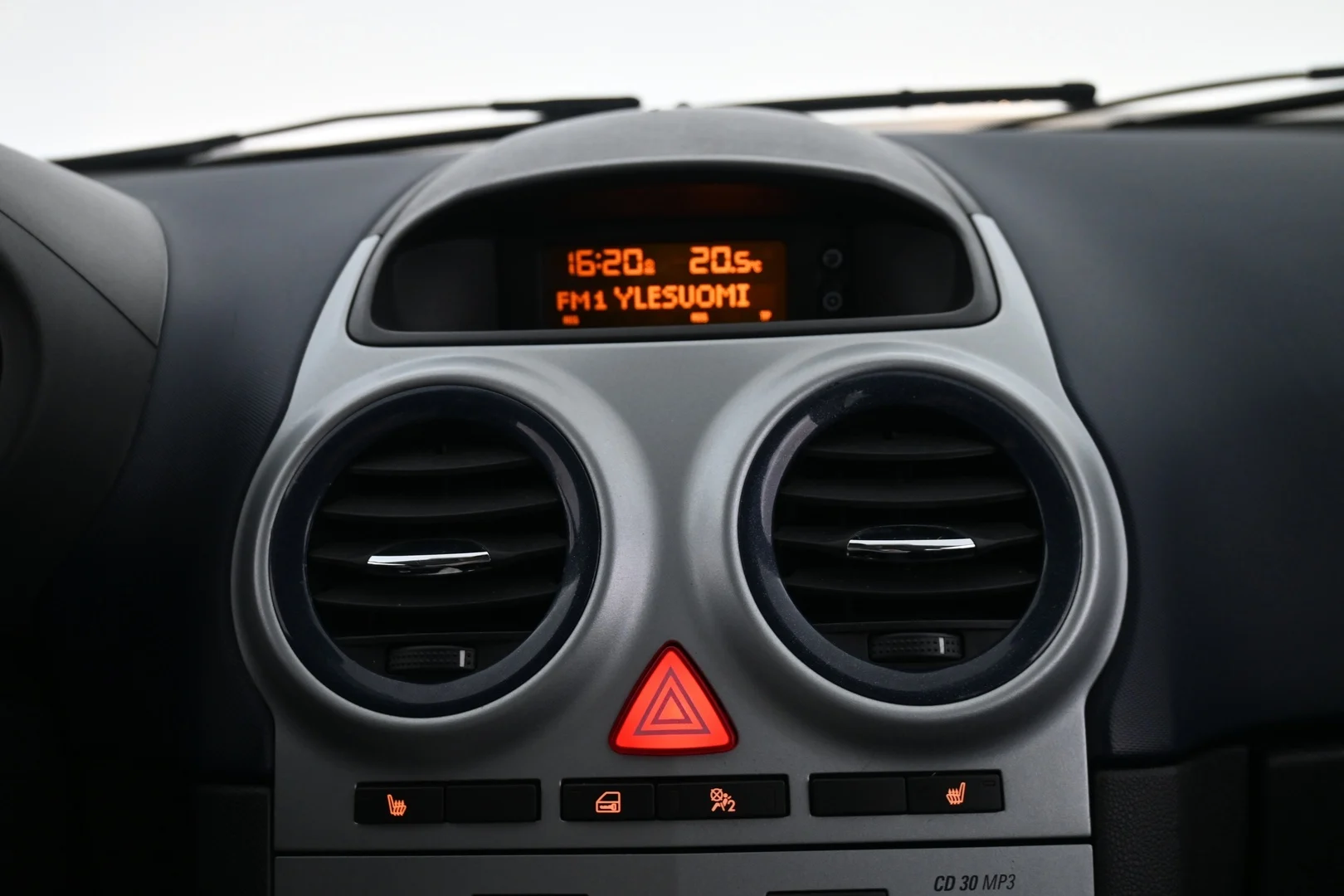 Car Image - 77W4pgDR2QLk4tqT1Q7qpv