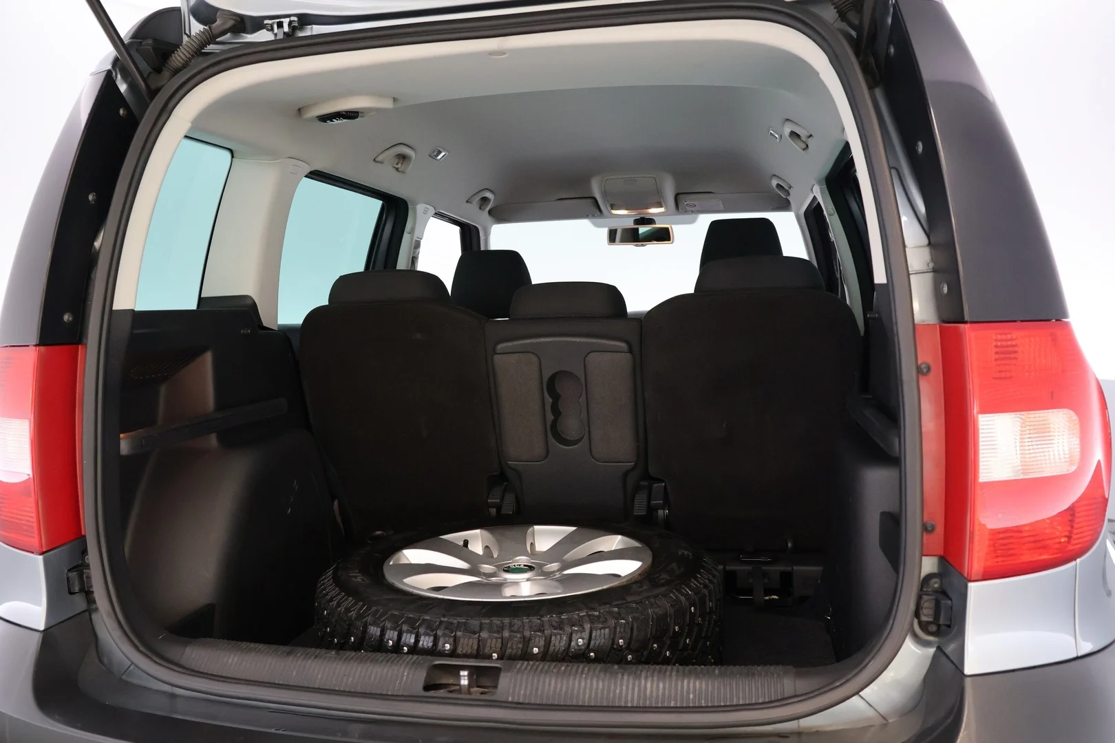 Car Image - 3Y4CwJwX9T6QghTfmIssHI