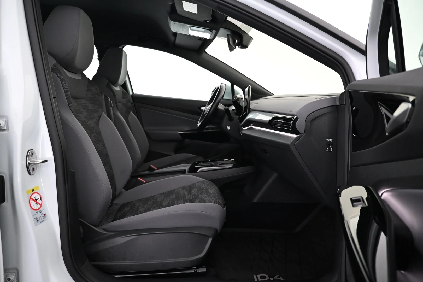 Car Image - 3xdhGY7ZkDqsDpWdeFt37s