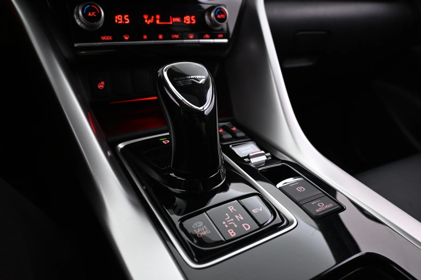 Car Image - Lv1YOgwjH1tFVjlzuKccZ