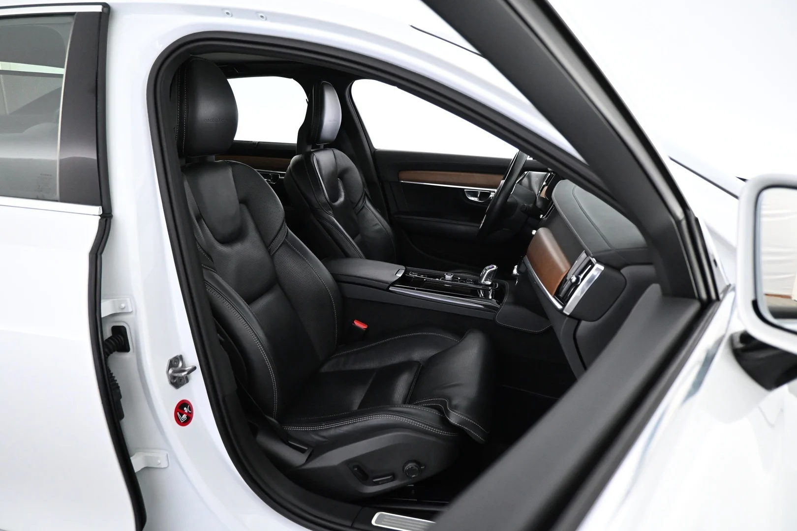 Car Image - 5u9JIoVs4OUfcm87JGRiIk