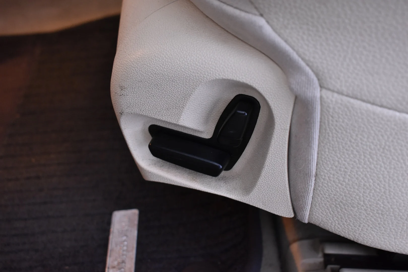 Car Image - 7k0k2mHol7k0v0WnhgpxpE