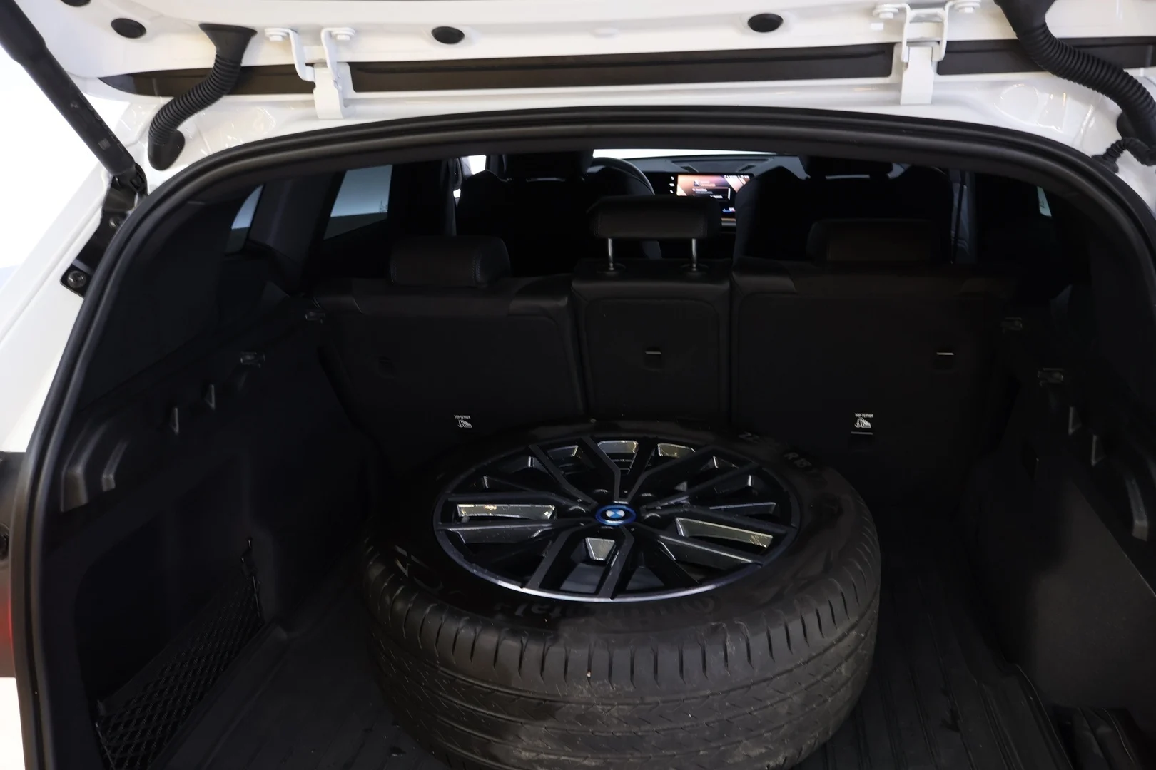 Car Image - 2EaSxJPCj7TNZoWyPmXvUn