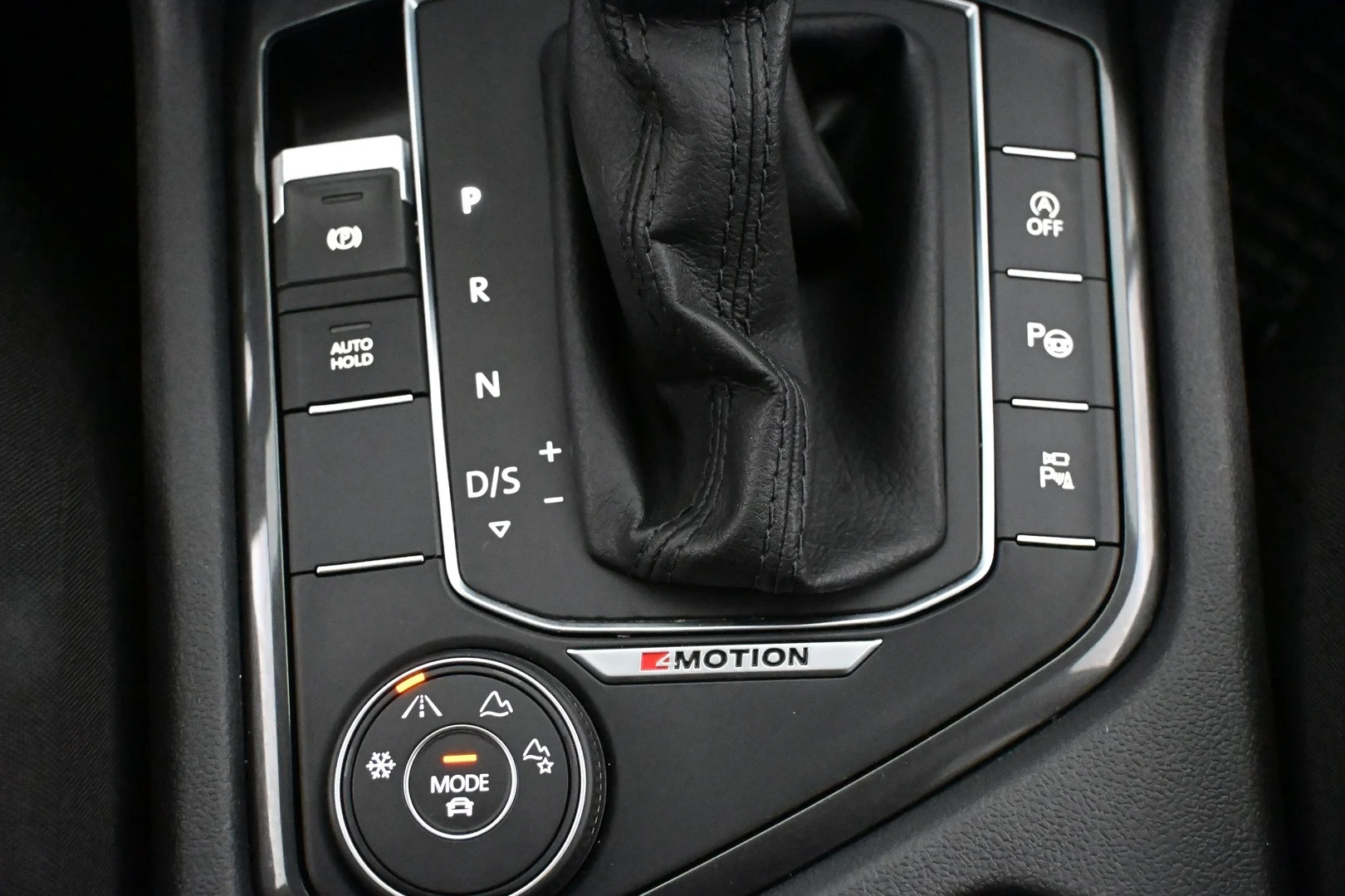 Car Image - 6JkW5QO1r1XLVfQ7uUbVT9