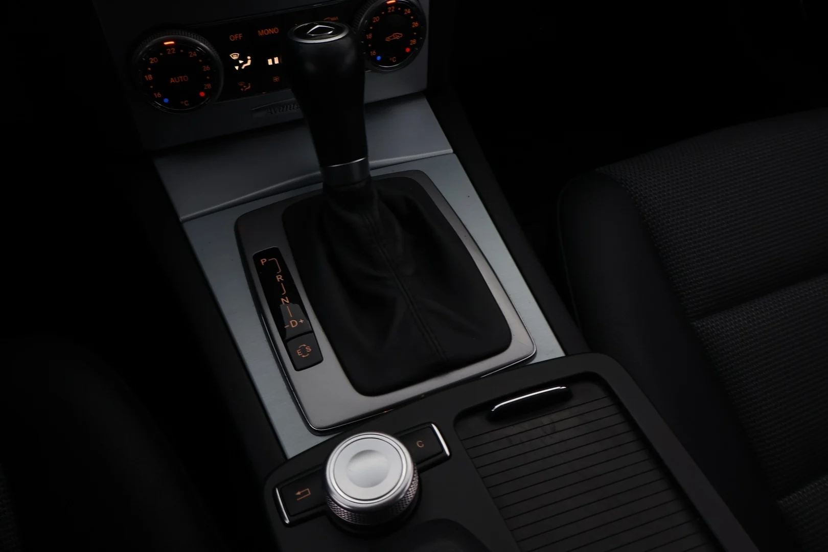 Car Image - SMsHdqU7bju599gQTtjmp
