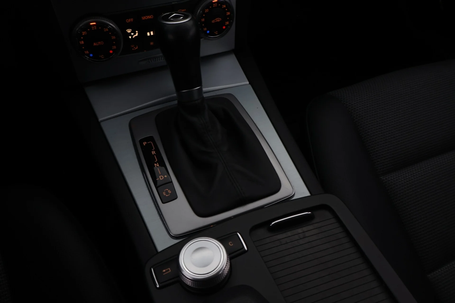 Car Image - SMsHdqU7bju599gQTtjmp