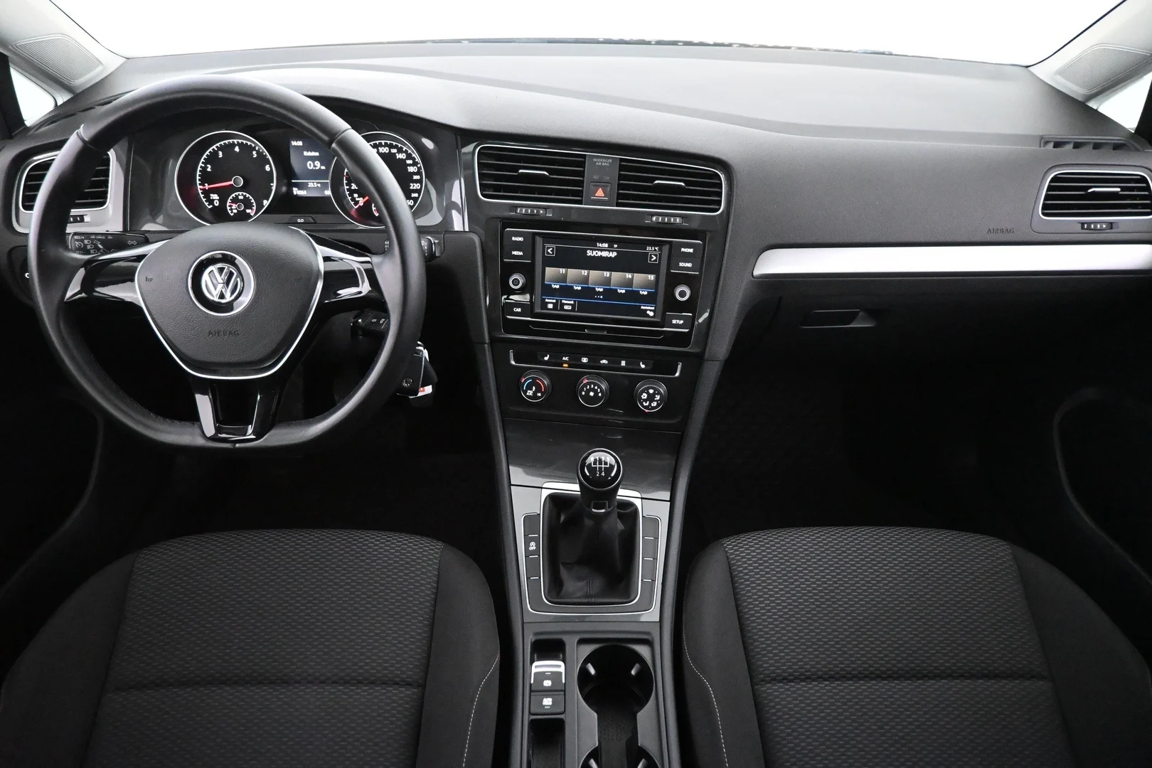 Car Image - 7hx2Op2ra1Ox1ngIz9KcpB