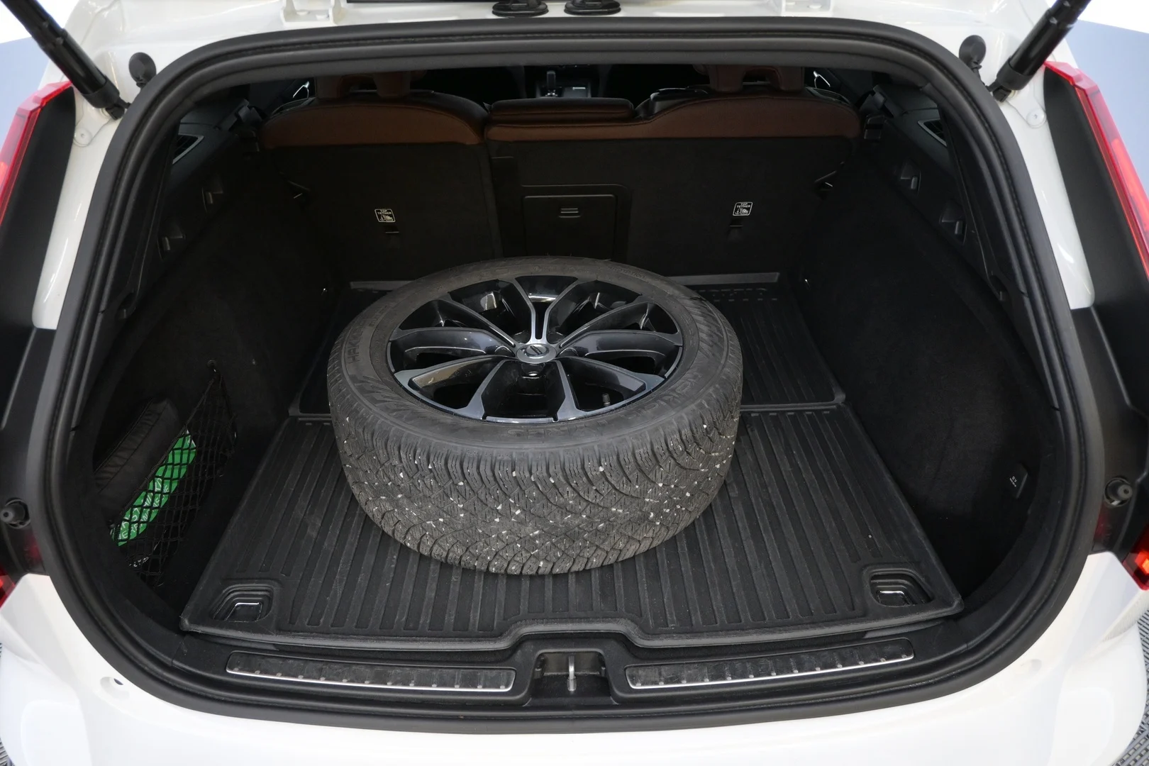 Car Image - 2khBIujhuWkf2z6wAJXBnU