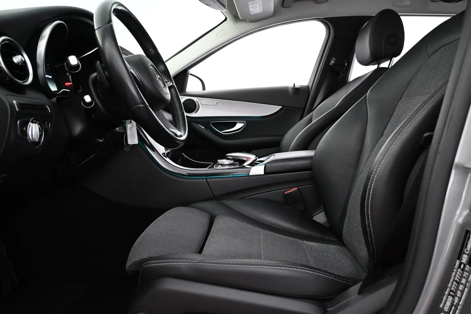 Car Image - 3ajL1EtlXt9PUfuD0Lluea