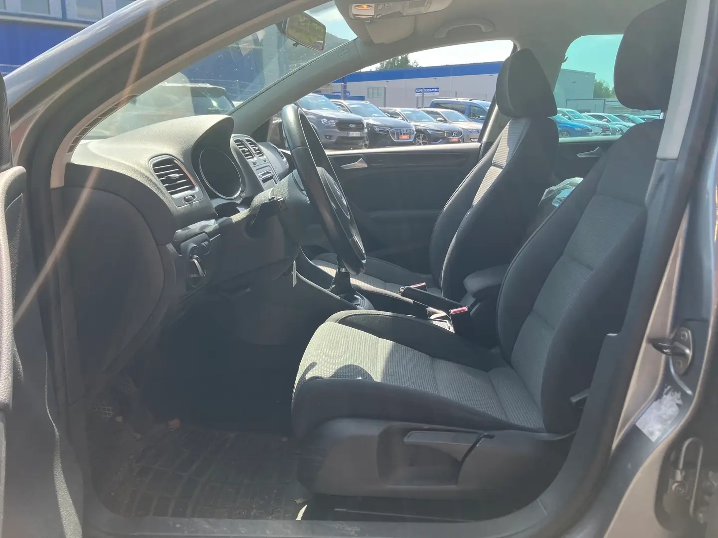 Car Image - 19Sc2dUfjPYSDBUp6O8NiR