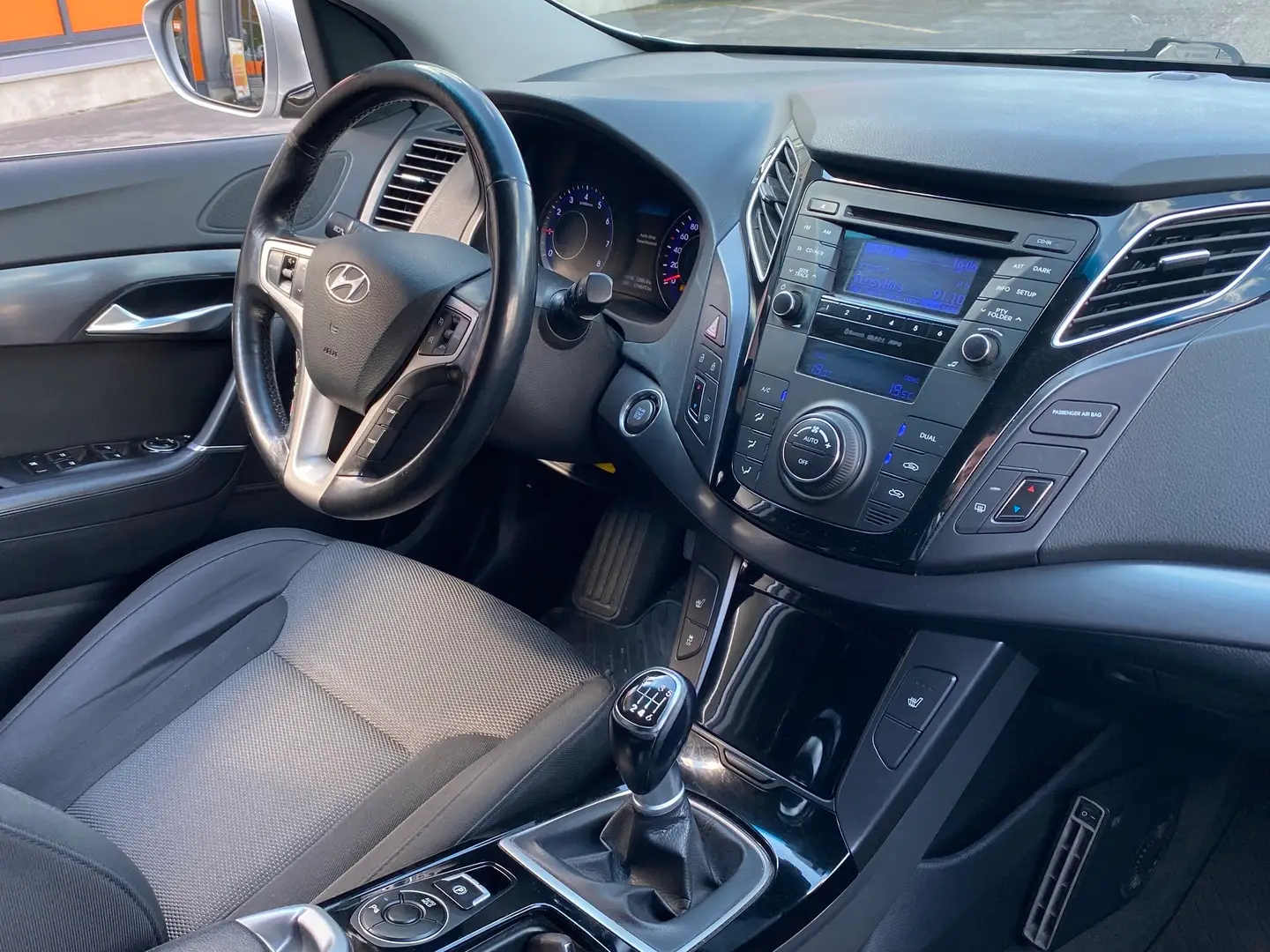 Car Image - 144DbCv3BDcrpIZfUyjH1V