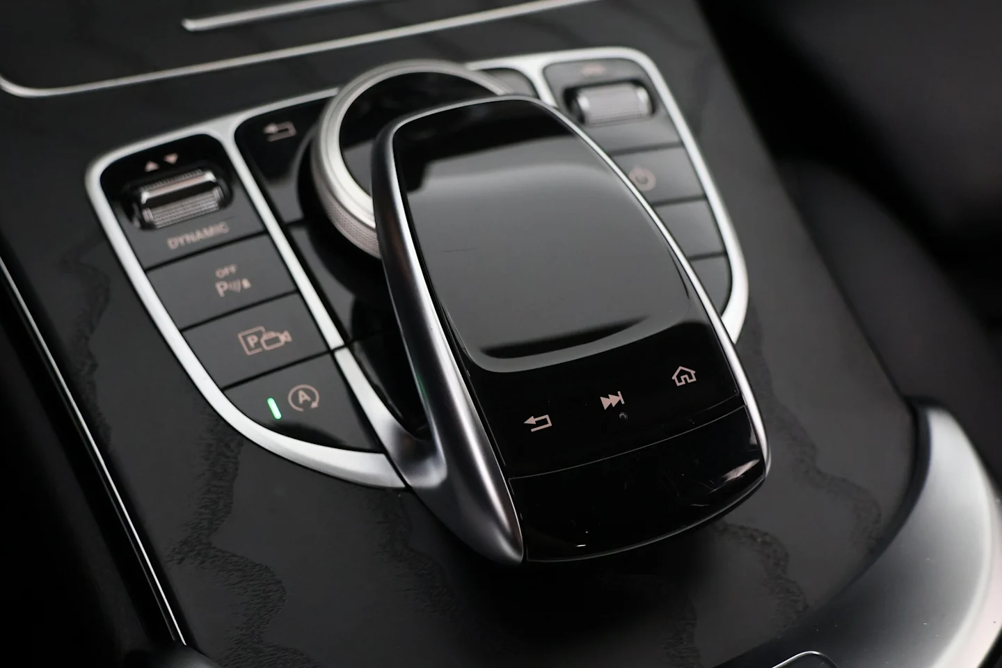 Car Image - 3O7T4uXrNH547L0pPZ9GOu