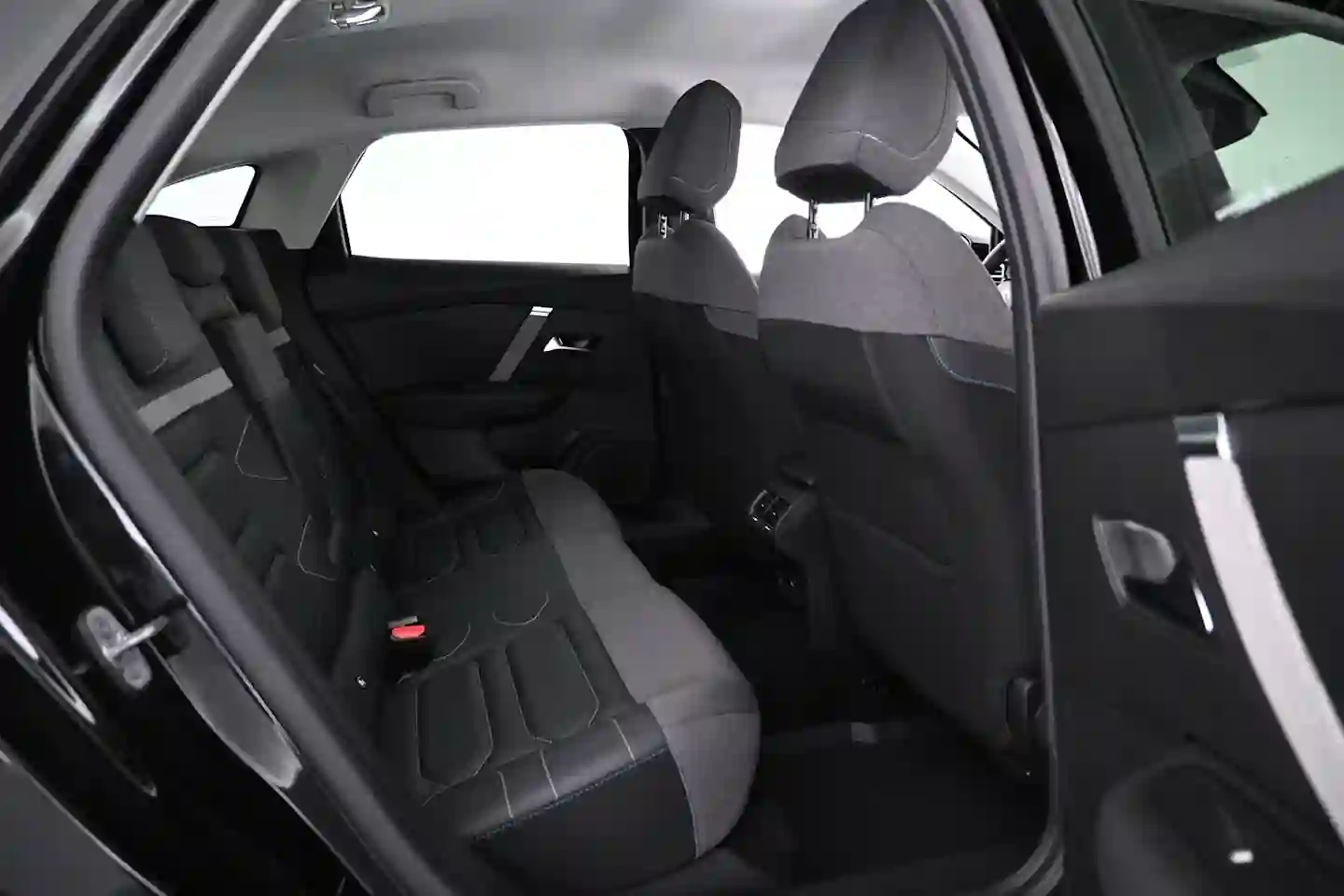 Car Image - 1tarEJNeGFkJuG7siqoVtU