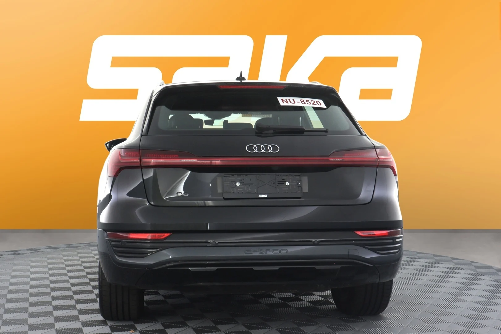 Car Image - ihLIXPh9pOvWQVWaDmMEc
