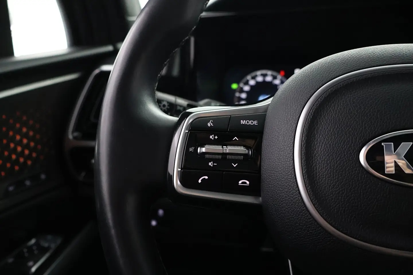 Car Image - 7Dze9KRILIiw5D6KtcMemQ