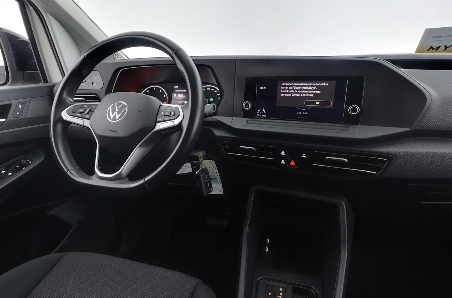 Car Image - 1Yq5mimrnCFRGzukW3lQU7