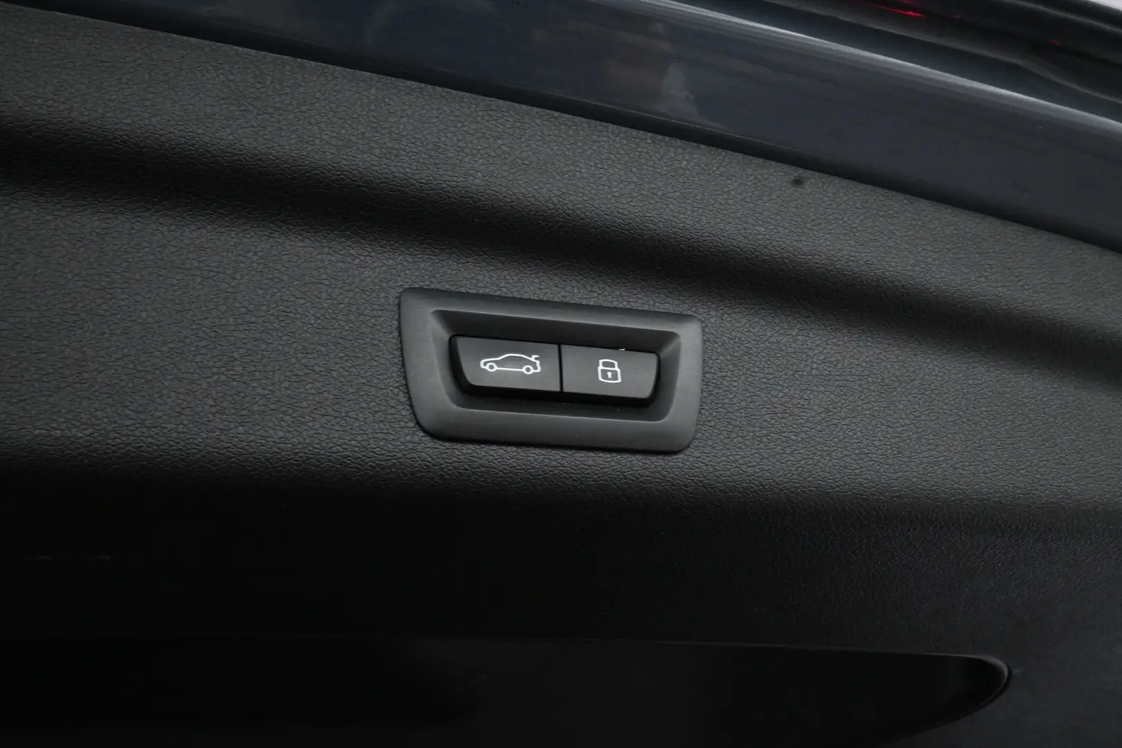 Car Image - 1lR7RuRHy4rs6GrMQCh18O
