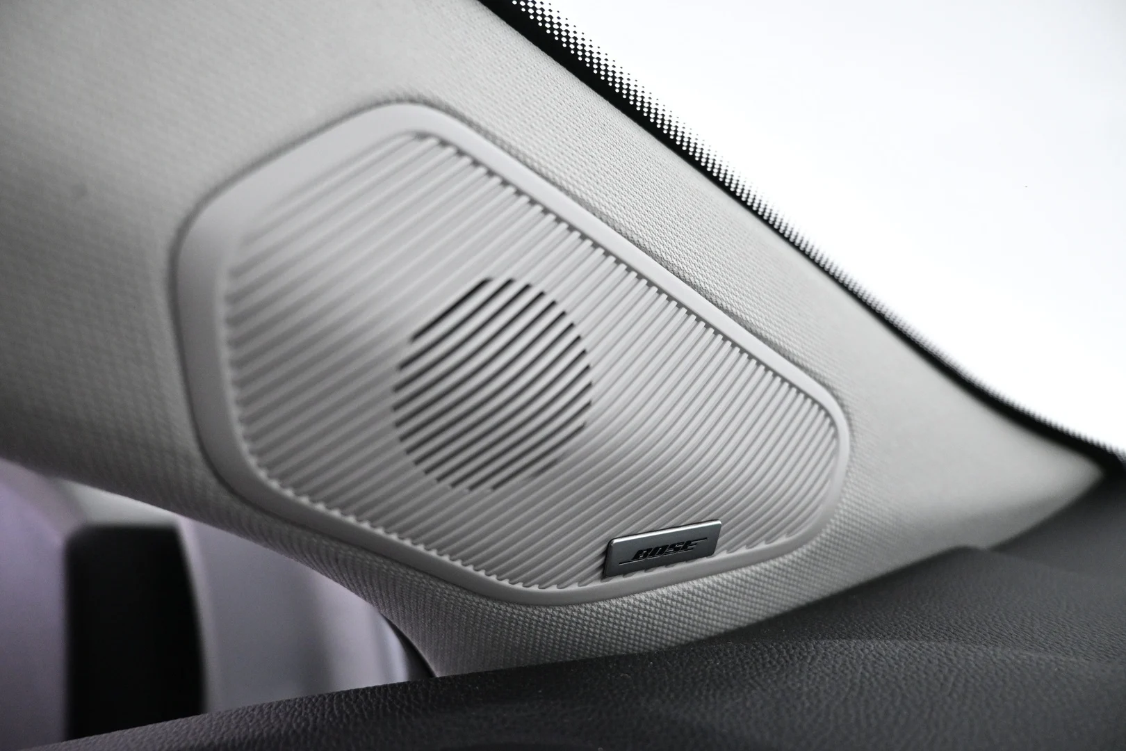 Car Image - 2lMi8ljcSlVsFir94fYWMj