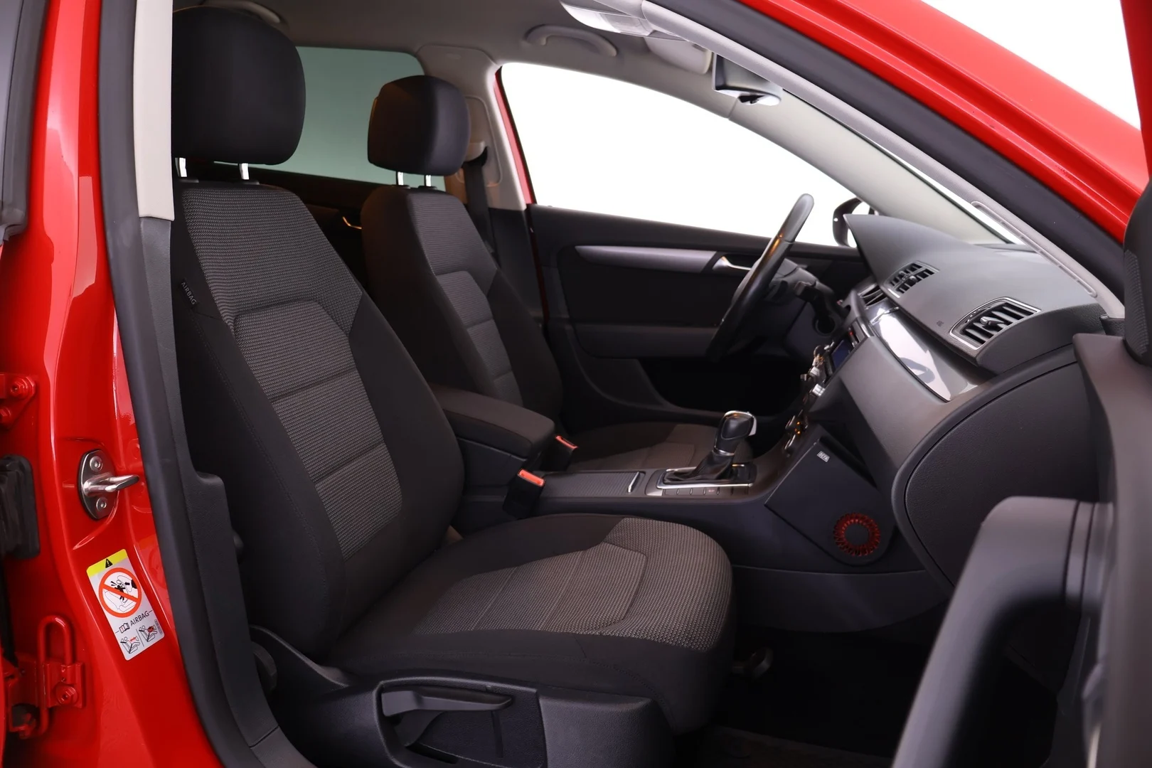 Car Image - 2T9KnpUI3wFcu0nucg65hg