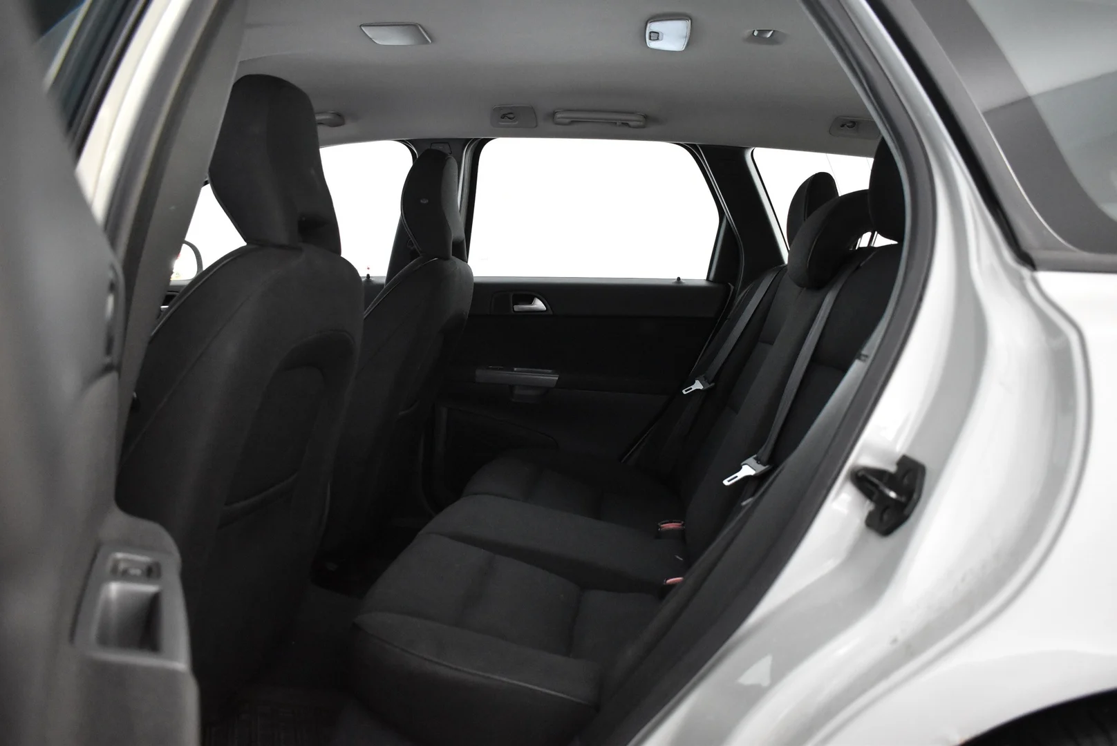 Car Image - 7qenD914WhsrOvBKGafHUM