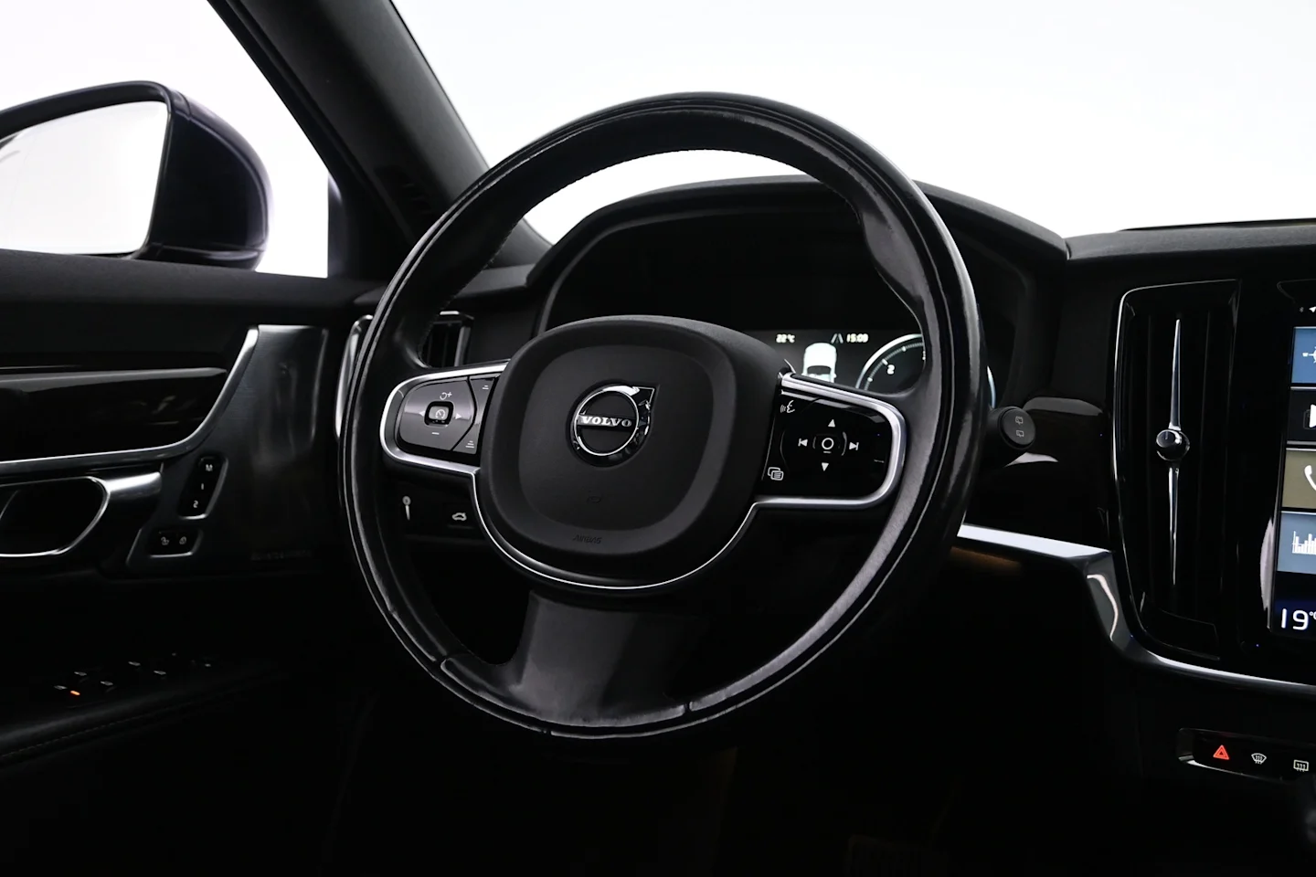 Car Image - 3fY7gm4w2WFcDjXAzPETkJ