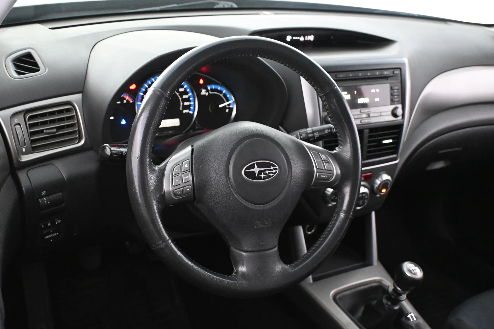 Car Image - Ka4eQhYhxUt00tCb7ZRjV