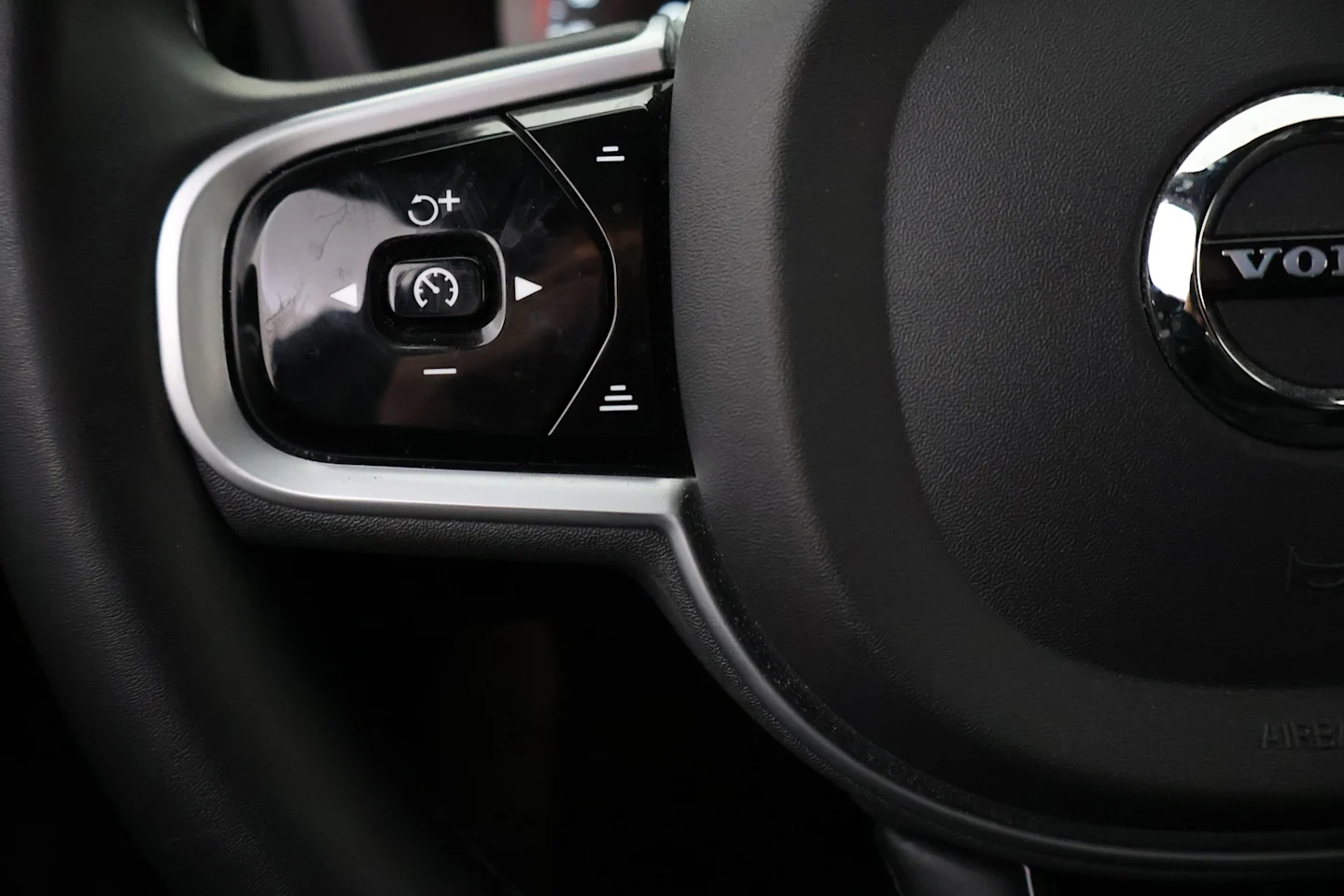 Car Image - 3uhiCVC8M0BuOMniQkR9yc