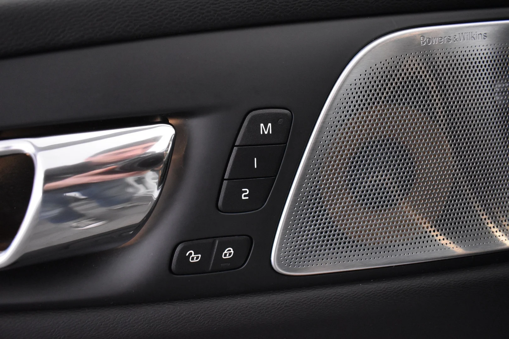 Car Image - 5V7UBXfcEBrf4p1RIDYyct