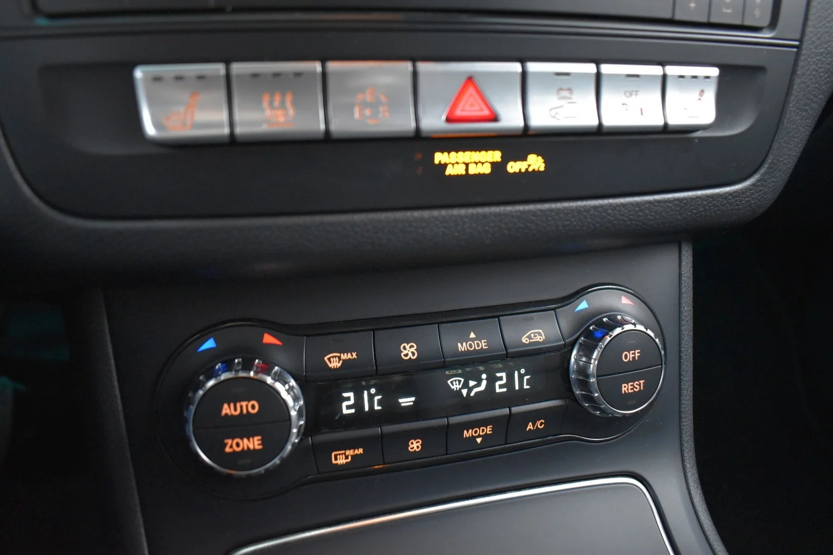 Car Image - BgVg1fZZVvSZD8fuavy1p