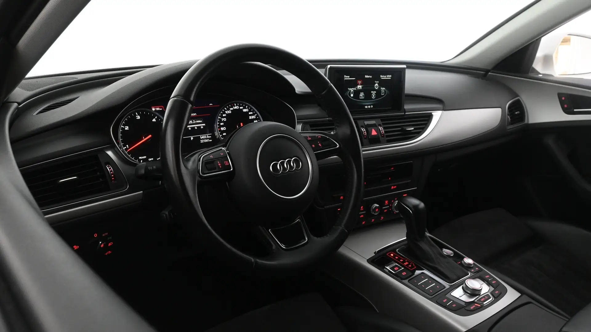 Car Image - V7xbjmP3r1qqvpe1ura44