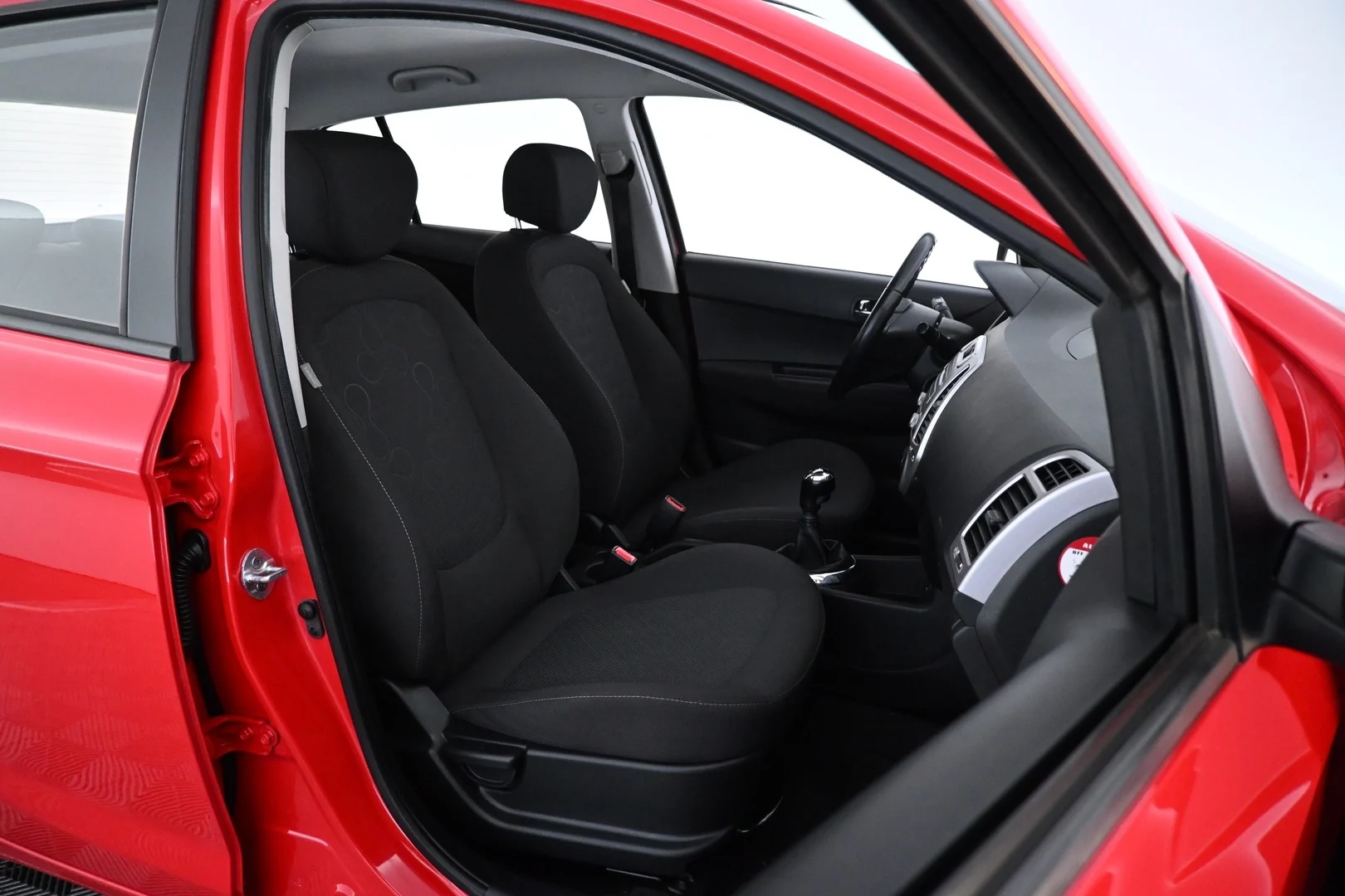 Car Image - 2UlDlyPIikVY6W3BYbyxfX