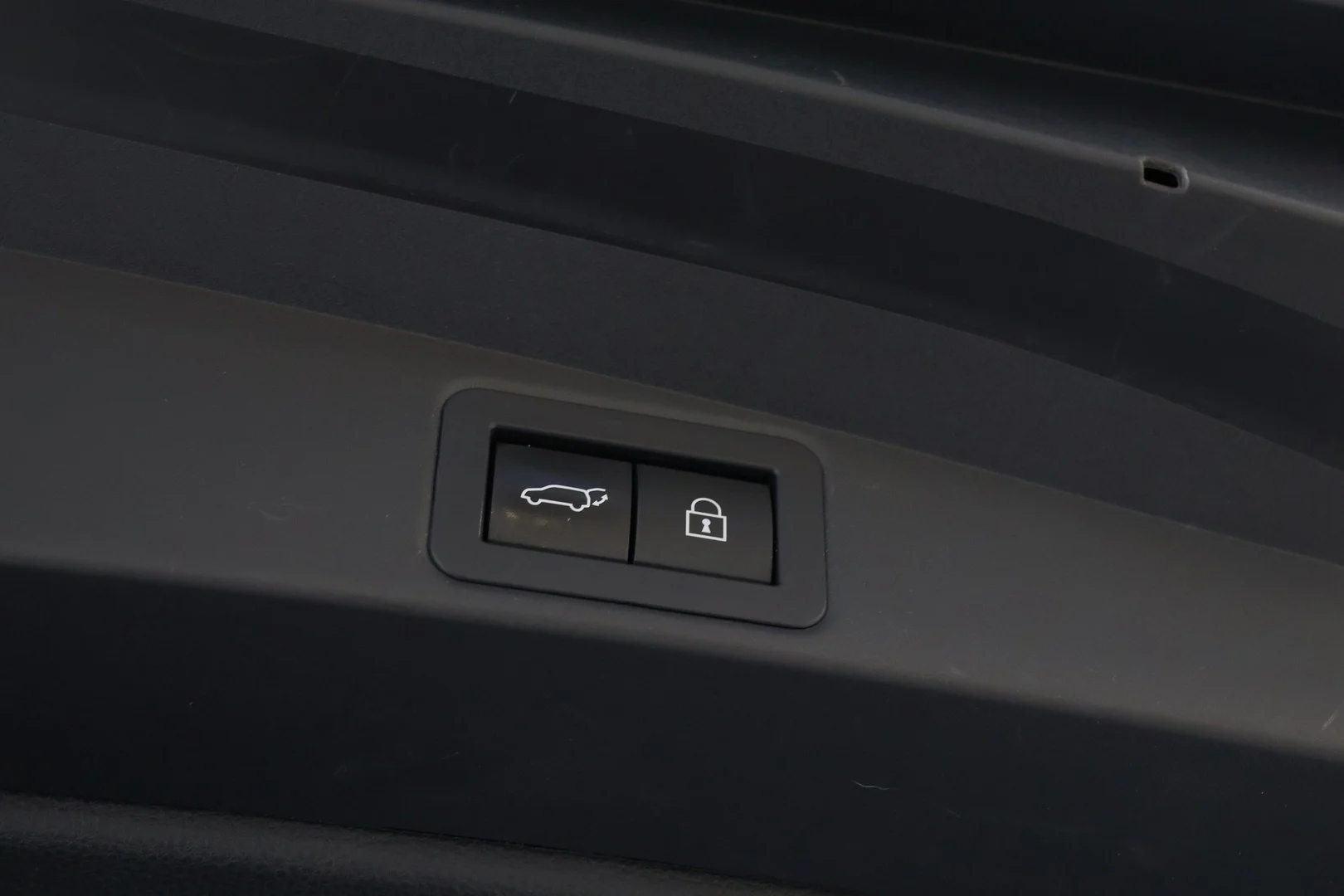 Car Image - 7zhvxhsVWWu3xx212VRiVe