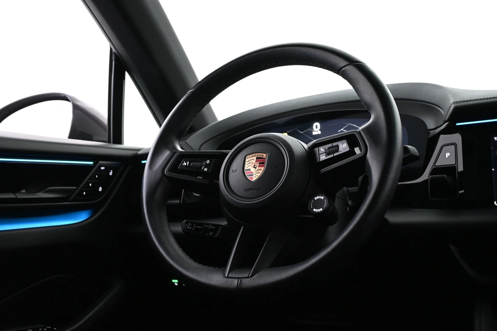 Car Image - u4wp1yNanBxDCB7ZObq0Q